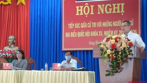 Bí thư Tỉnh ủy Phạm Đại Dương và các ứng cử viên đại biểu Quốc hội vận động bầu cử tại Sông Hinh (Clip)