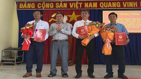 Xã Đức Bình: Công bố các quyết định về công tác nhân sự
